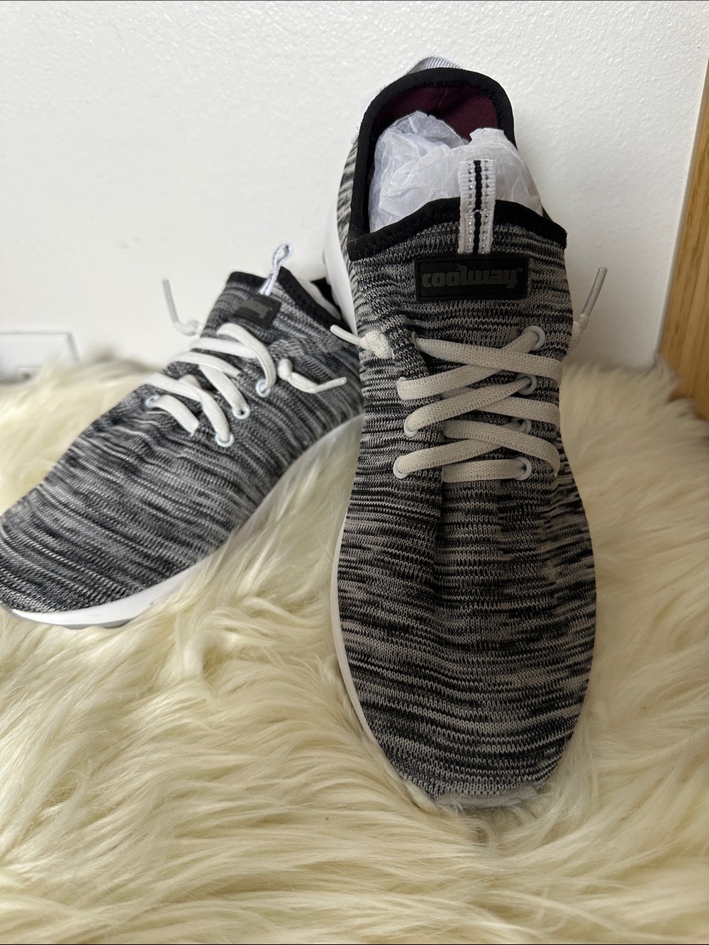 Coolway Men's Black & White Knit Lace-Up Sneakers